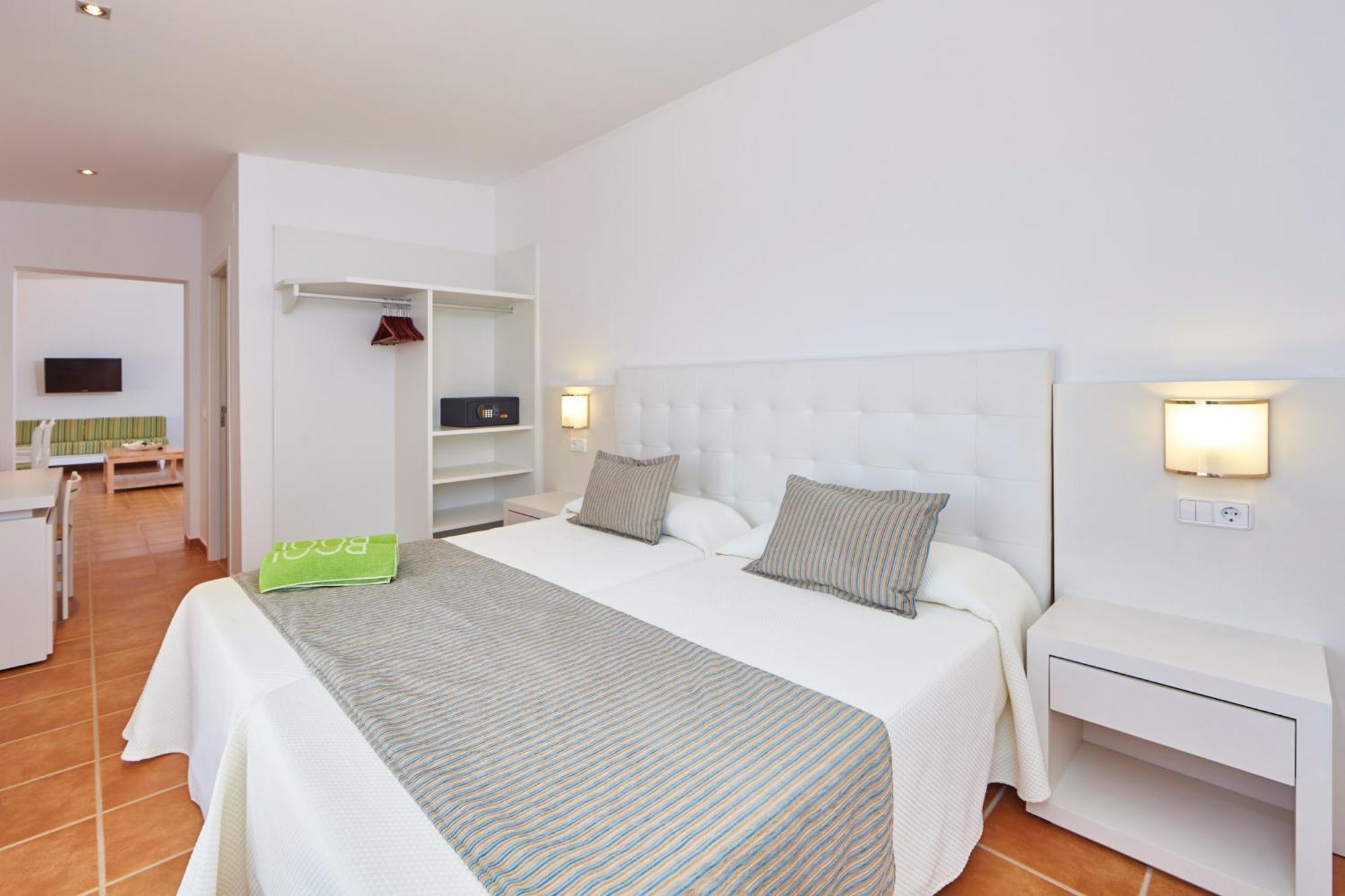 Bennoc Petit Hotel - Only Adults Llucmajor  Room photo